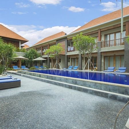 Kubu Cempaka Seminyak Hotel Екстериор снимка