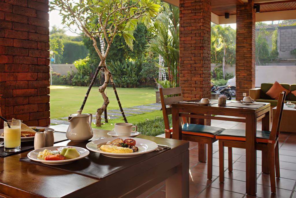 Kubu Cempaka Seminyak Hotel Екстериор снимка