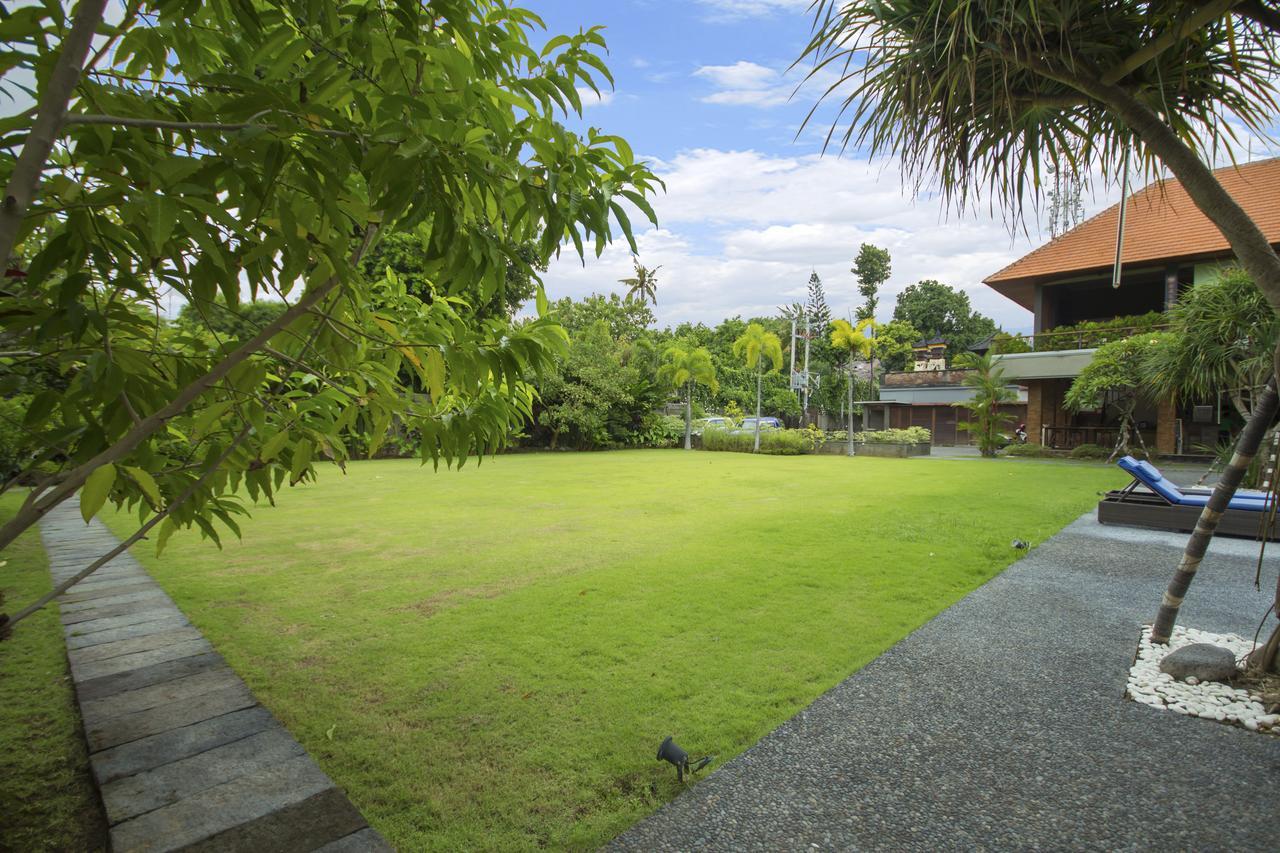 Kubu Cempaka Seminyak Hotel Екстериор снимка