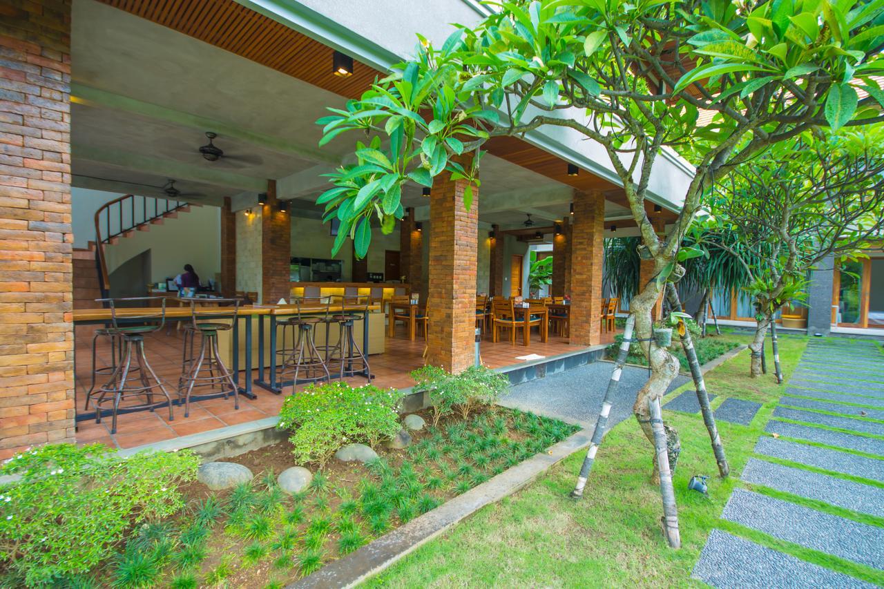 Kubu Cempaka Seminyak Hotel Екстериор снимка
